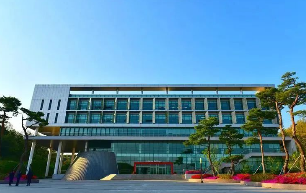 2024年韩国留学1年制全日制专升本院校推荐—永进专门大学