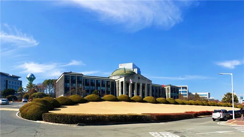 申请山东女子学院韩国留学庆北国立大学预科班花多少钱？