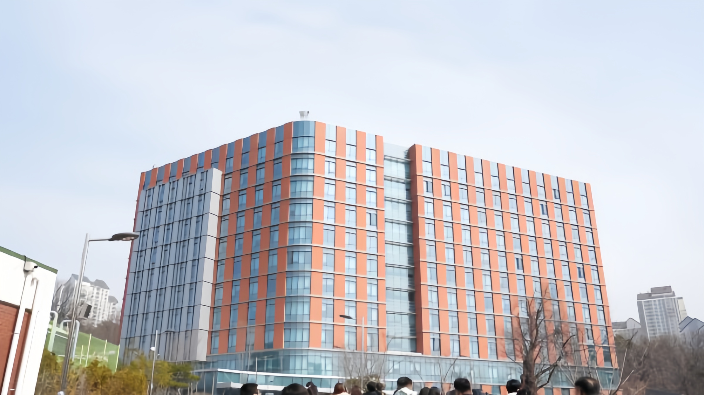 亚洲大学校园.jpg