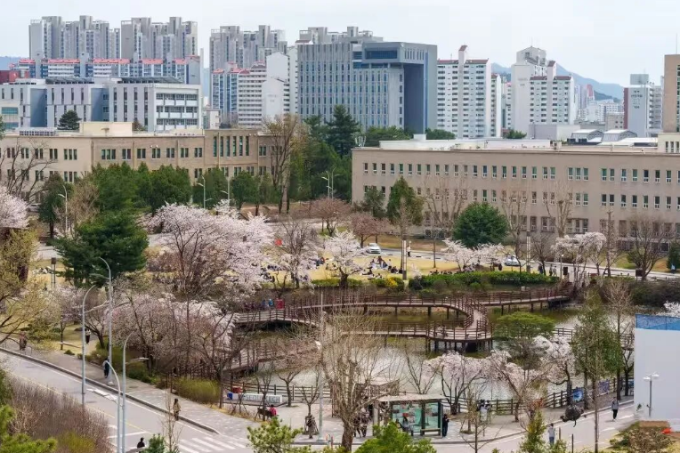 首尔科技大学.png