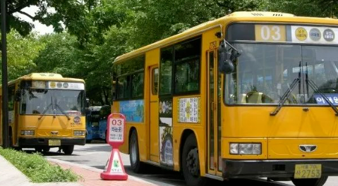 黄色公交车 순환버스